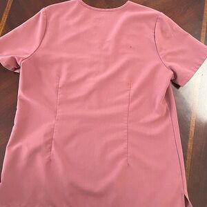 Figs scrub top